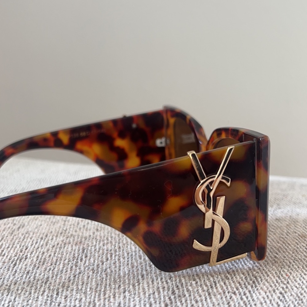 COPY - 2023 Ysl sunglasses 😎